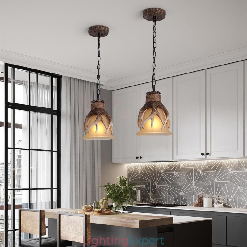 One Light Rustic Artistic Retro Antler Antique Pendant Light with Glass Shade
