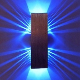 Modern Wall Light with Scattering Light Design 2 Cubic Shades