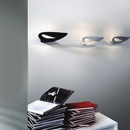 Artistic Wall Light with 1 Light in Black & White