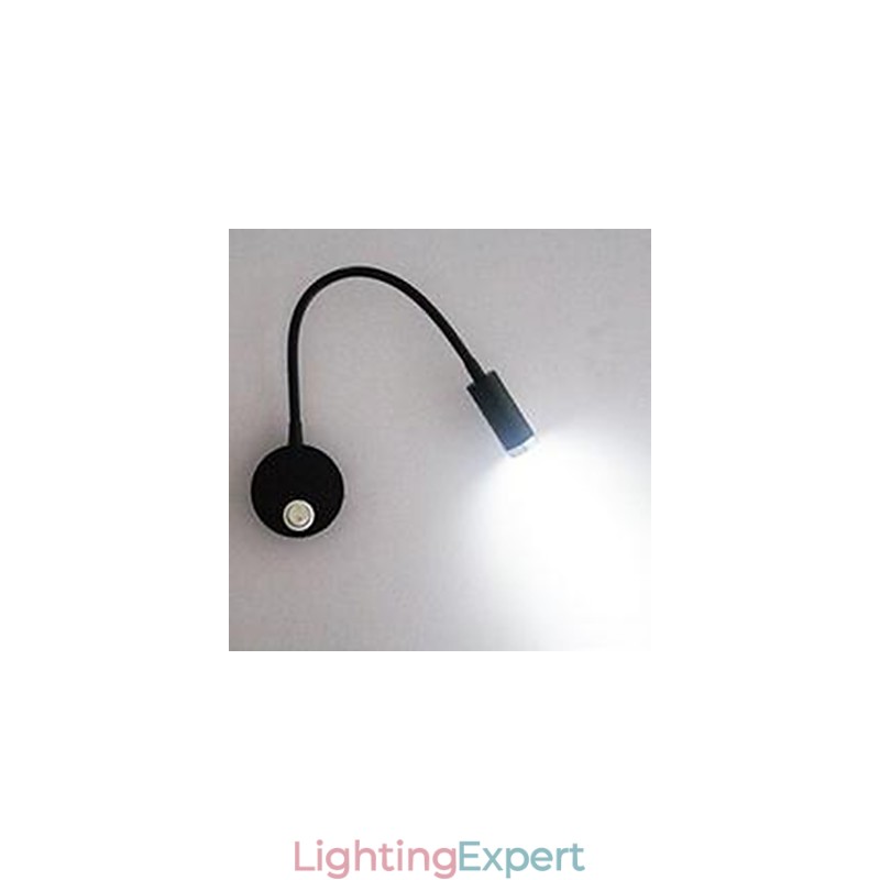 The Wall Lamp Of The Wall Lamp Of The Head Of The Hose Bed Is Illuminated By The Light Reading Lamp
