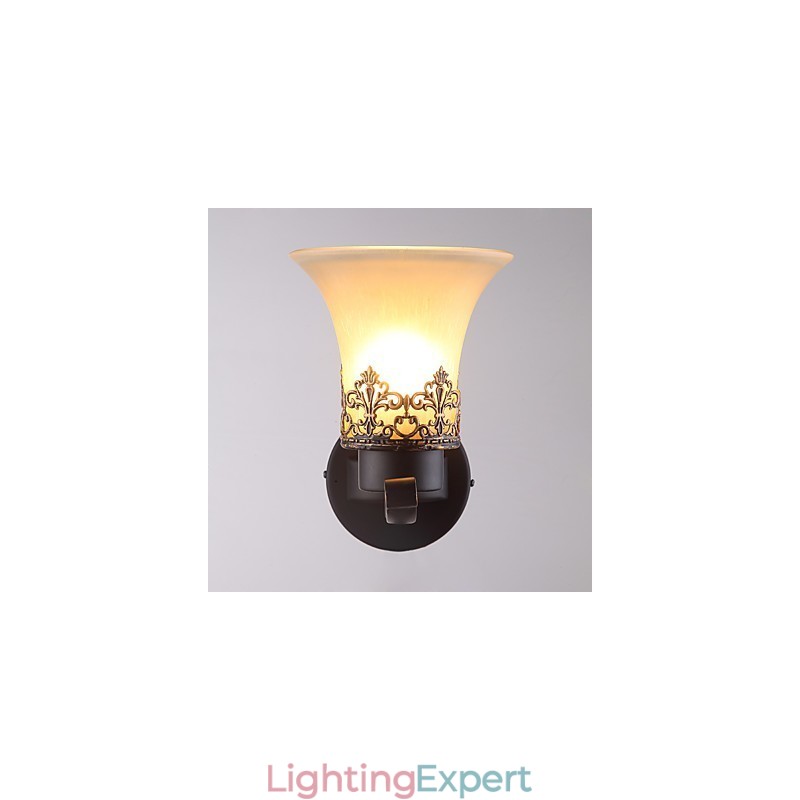 Single Head Amercian Countryside Vintage Metal with Glass Wall Lamp for the Canteen Room Living Room Entry Foyer Decorate Wall Lamp