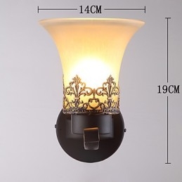 Single Head Amercian Countryside Vintage Metal with Glass Wall Lamp for the Canteen Room Living Room Entry Foyer Decorate Wall Lamp