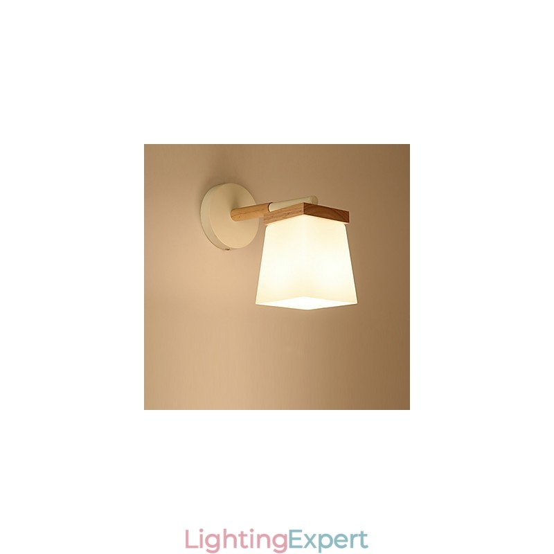 Squere Glassshade Wall Lamp For Bedroom Modern Feature Ambient Light Wall Sconces Wall Light