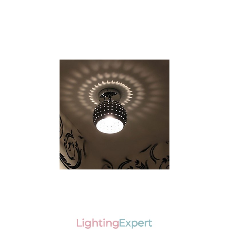 Creative Porous Ball Aesthetic Reflection Absorb Dome Light Wrought Iron Lamp
