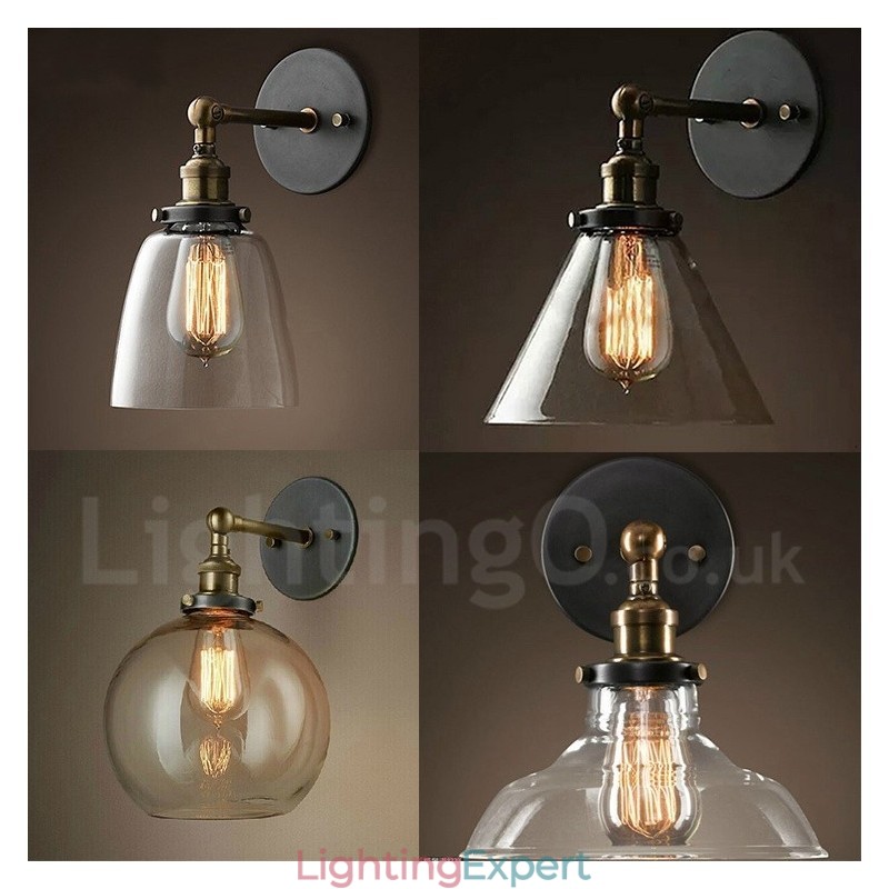 1 Light Rustic Lodge Bedroom Wall Light with Glass Shade